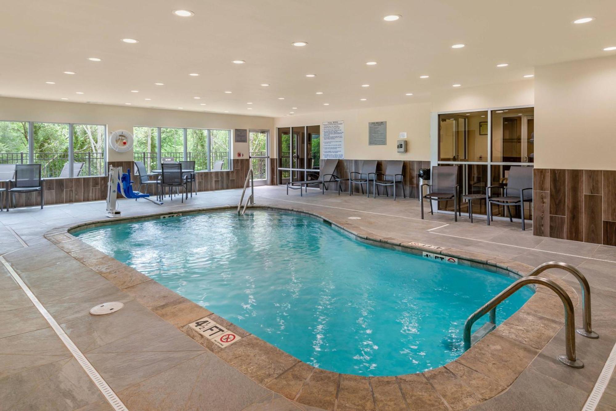 Fairfield Inn & Suites By Marriott Helen Zewnętrze zdjęcie